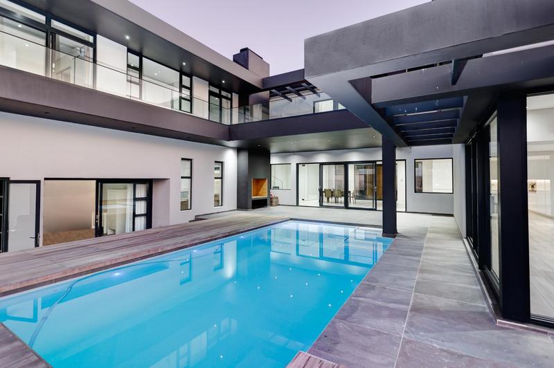 6 Bedroom Property for Sale in Clara Anna Fontein Western Cape